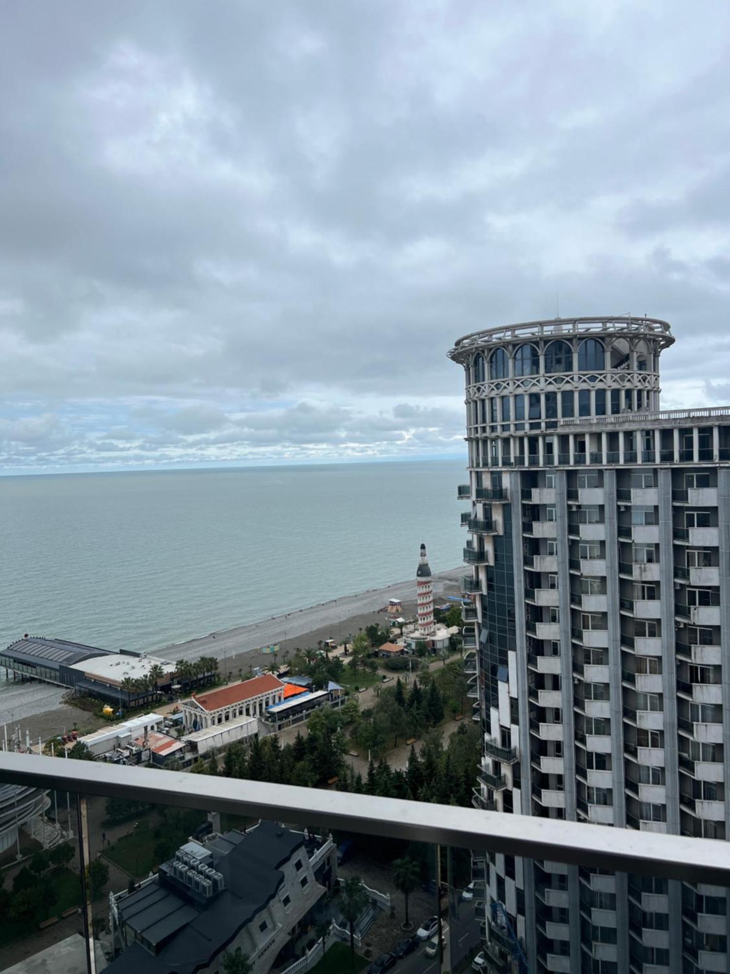 Orbi Sea Towers Batumi Apartment ภายนอก รูปภาพ